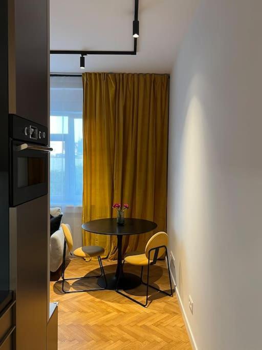 Central Getaway Studio Bratislava Exterior photo